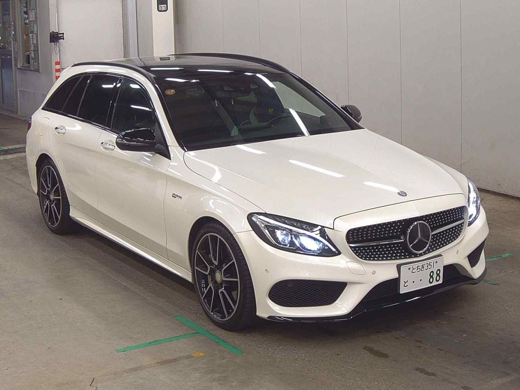 Mercedes-Benz C-Class Stationwagon 2015 z aukcji japońskiej
