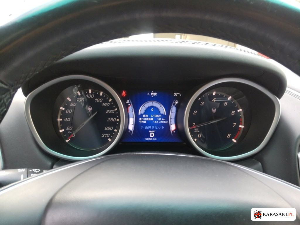 Maserati Ghibli 2014 z aukcji japońskiej