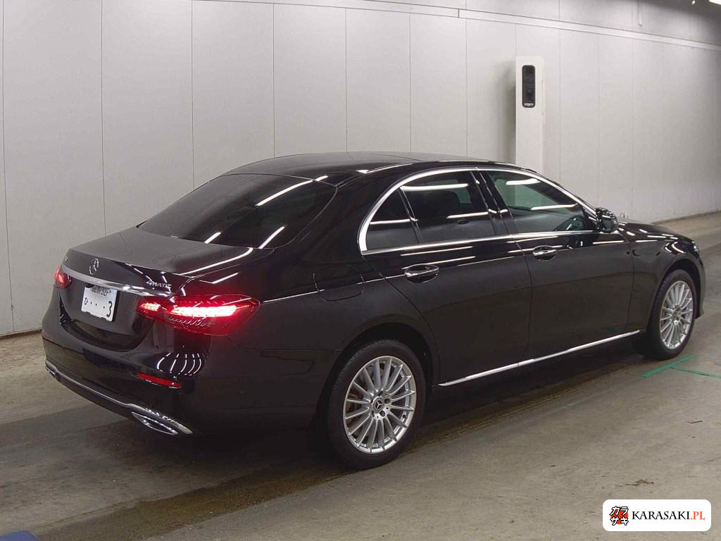 Mercedes Benz E-Class 2021 z aukcji japońskiej