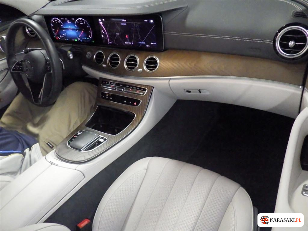 Mercedes Benz E-Class 2021 z aukcji japońskiej