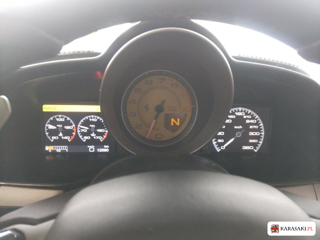 2010 Ferrari 458 Italia Base Grade 6
