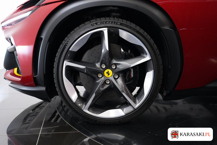 Ferrari Purosangue 2024 z aukcji japońskiej