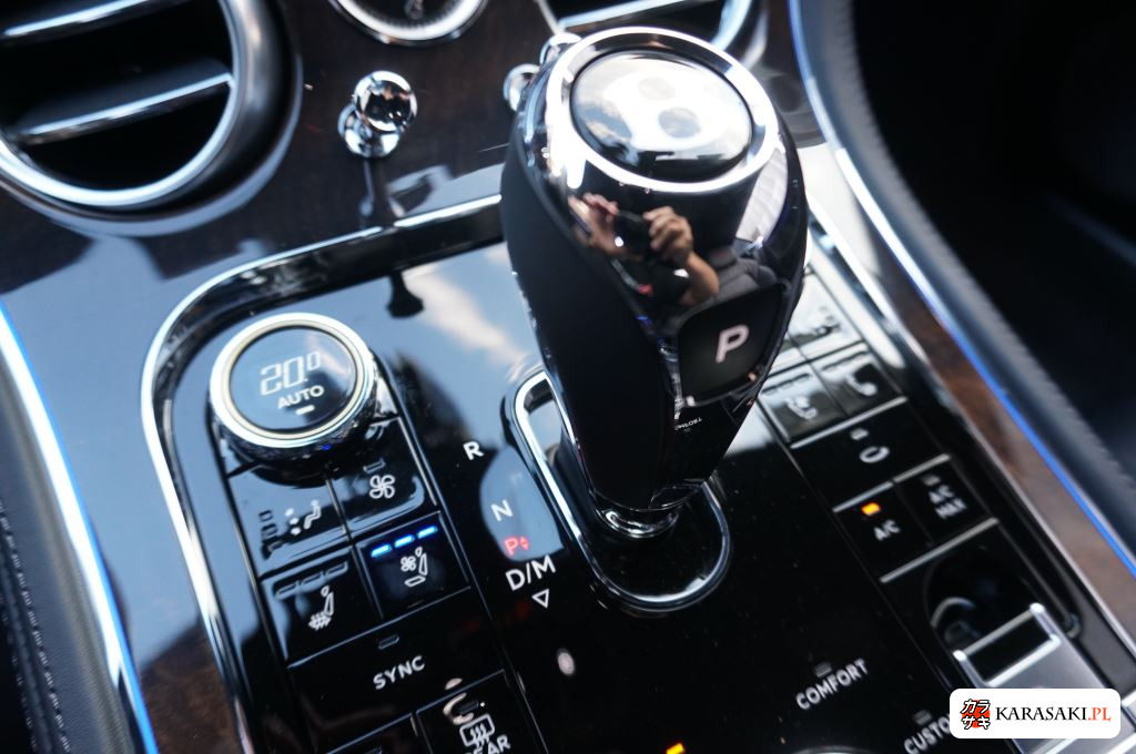 Bentley Continental 2019 z aukcji japońskiej