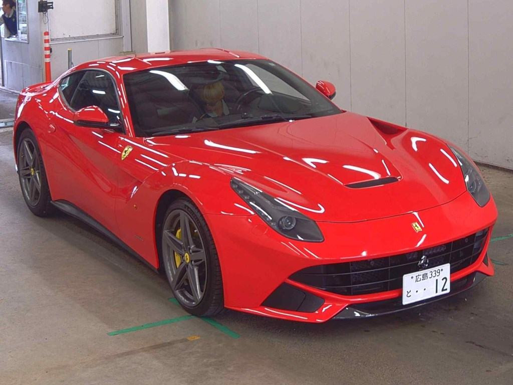 Ferrari F12 Berlinetta 2014 z aukcji japońskiej
