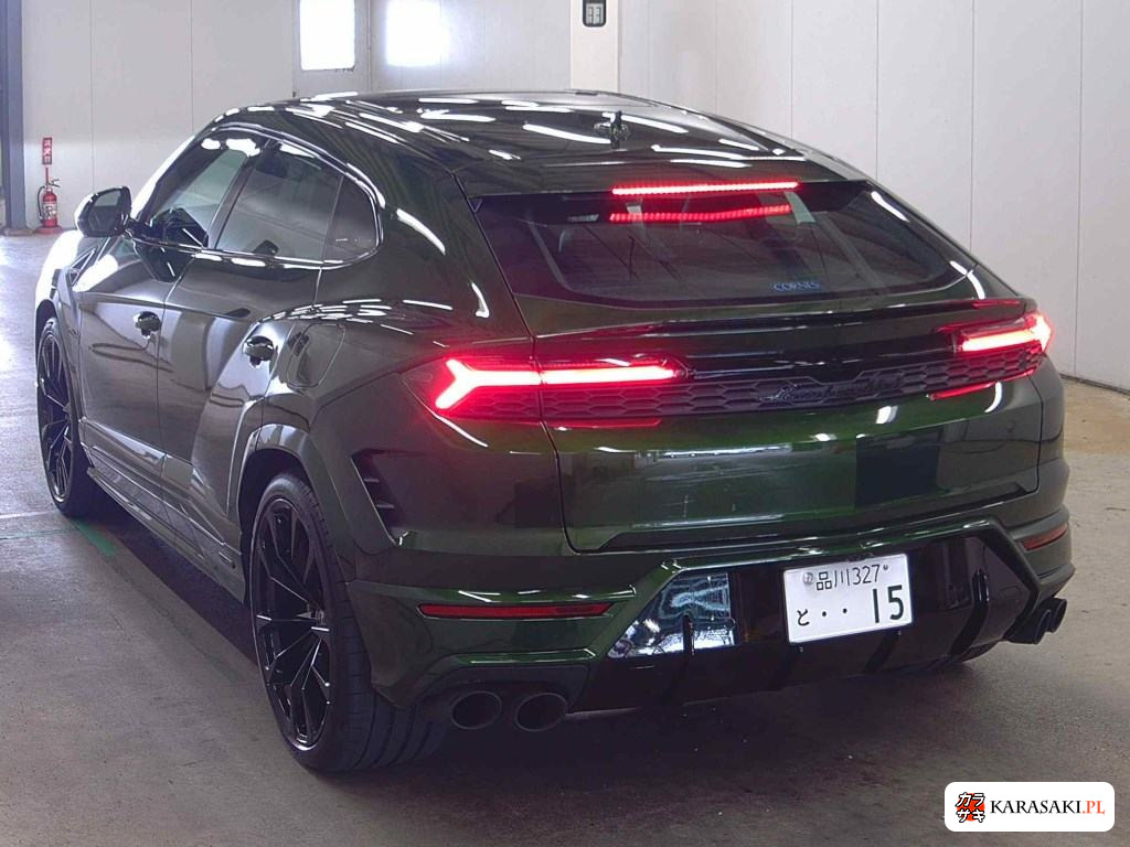 Lamborghini Urus 2026 z aukcji japońskiej