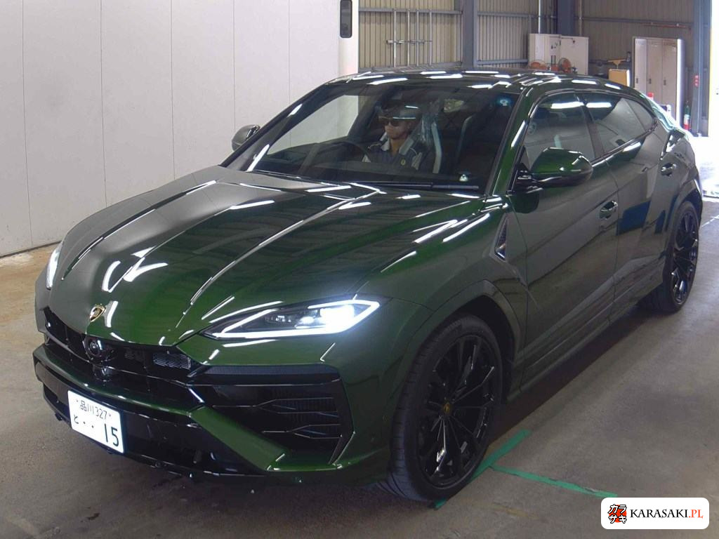 Lamborghini Urus 2026 z aukcji japońskiej