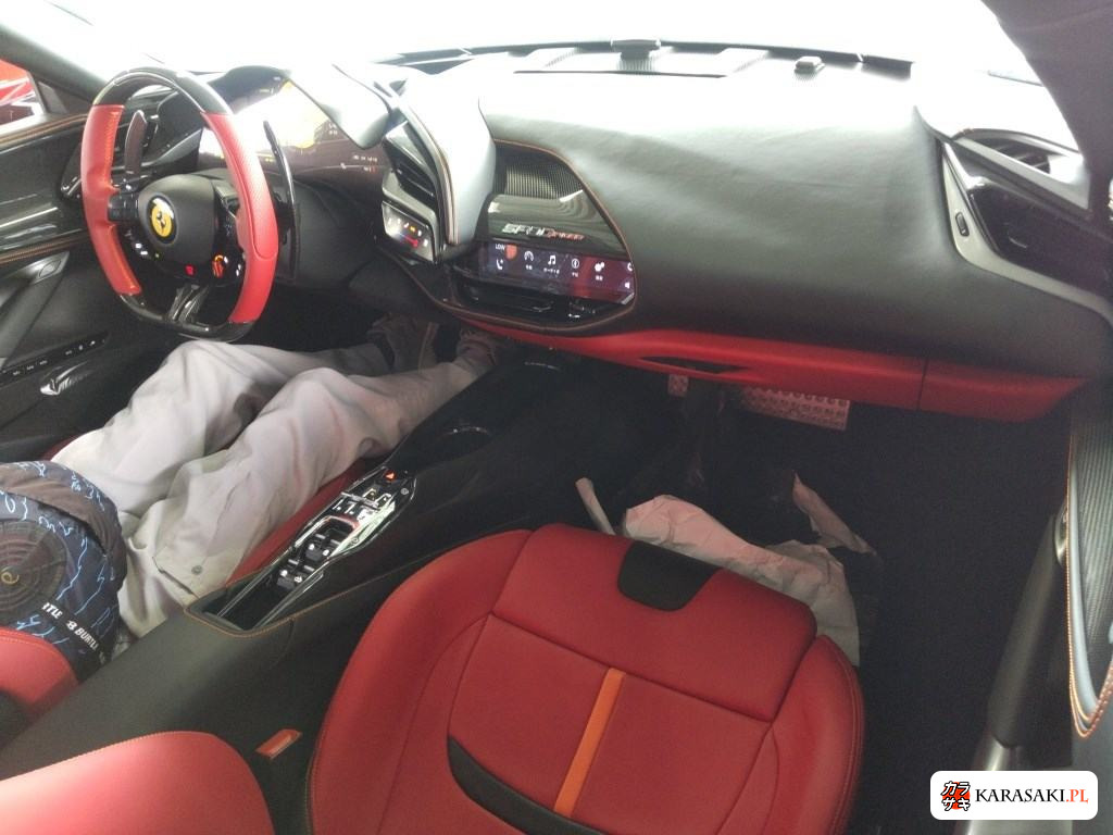 2025 Ferrari SF90 Spider 4WD Base Grade 5
