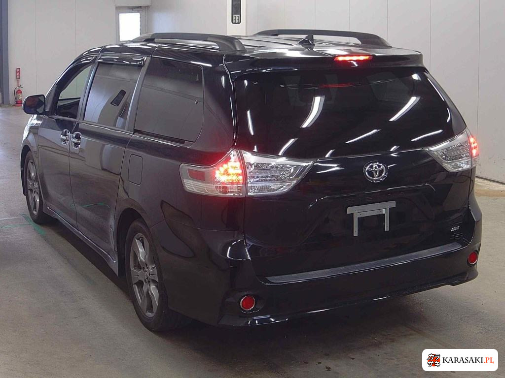 America Toyota Sienna 2018 z aukcji japońskiej