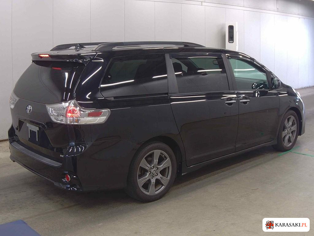 America Toyota Sienna 2018 z aukcji japońskiej
