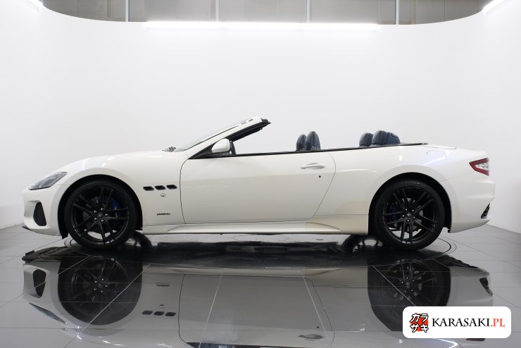 2019 Maserati Grancabrio Sports 12