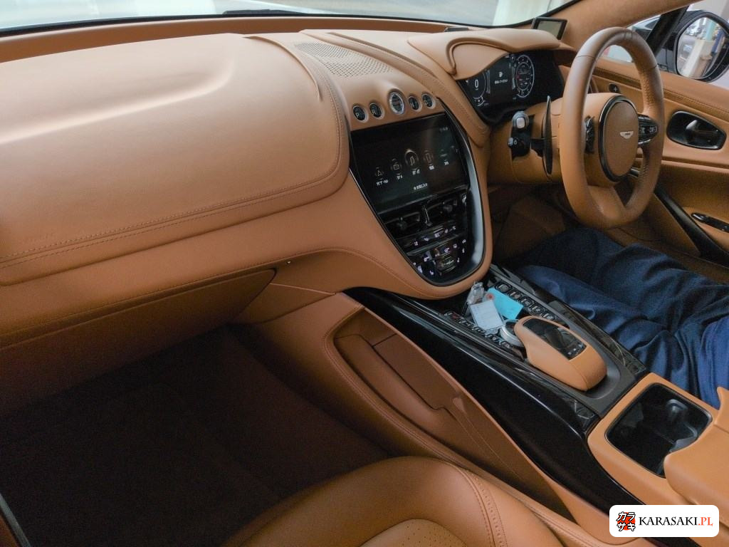 2021 Aston Martin DBX 4WD Base Grade 5