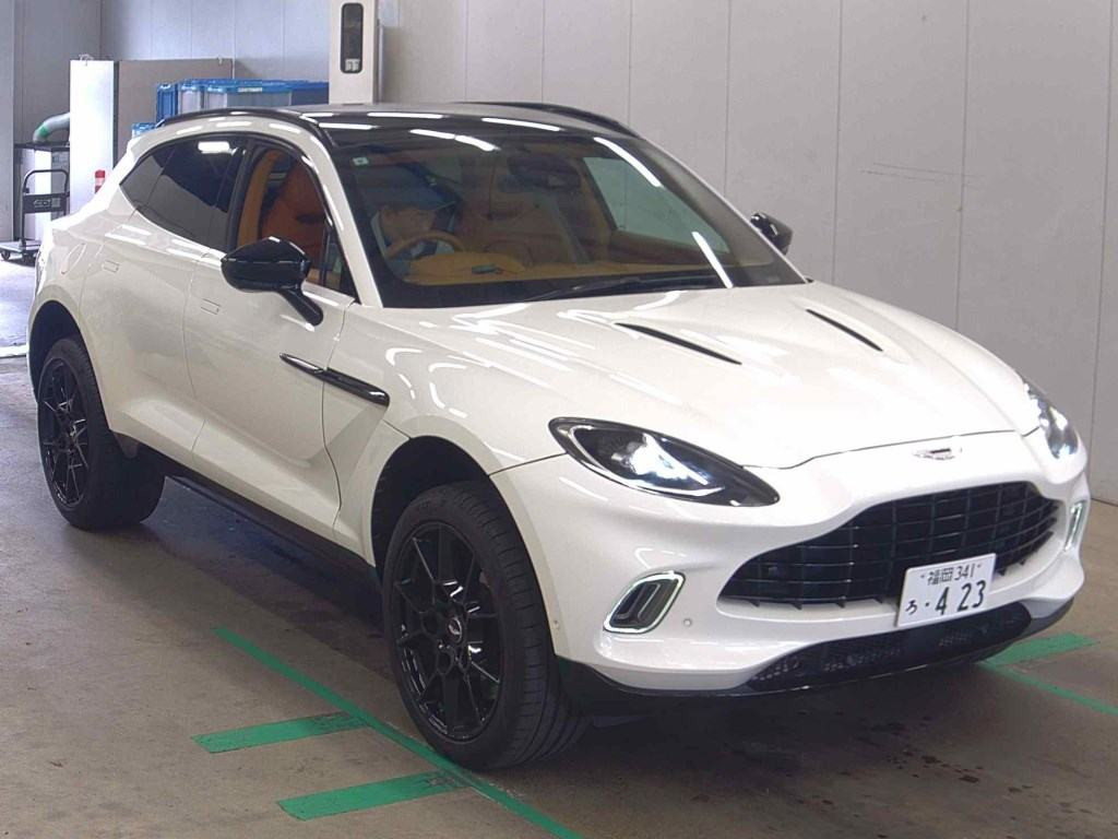 Aston Martin DBX 2021 z aukcji japońskiej