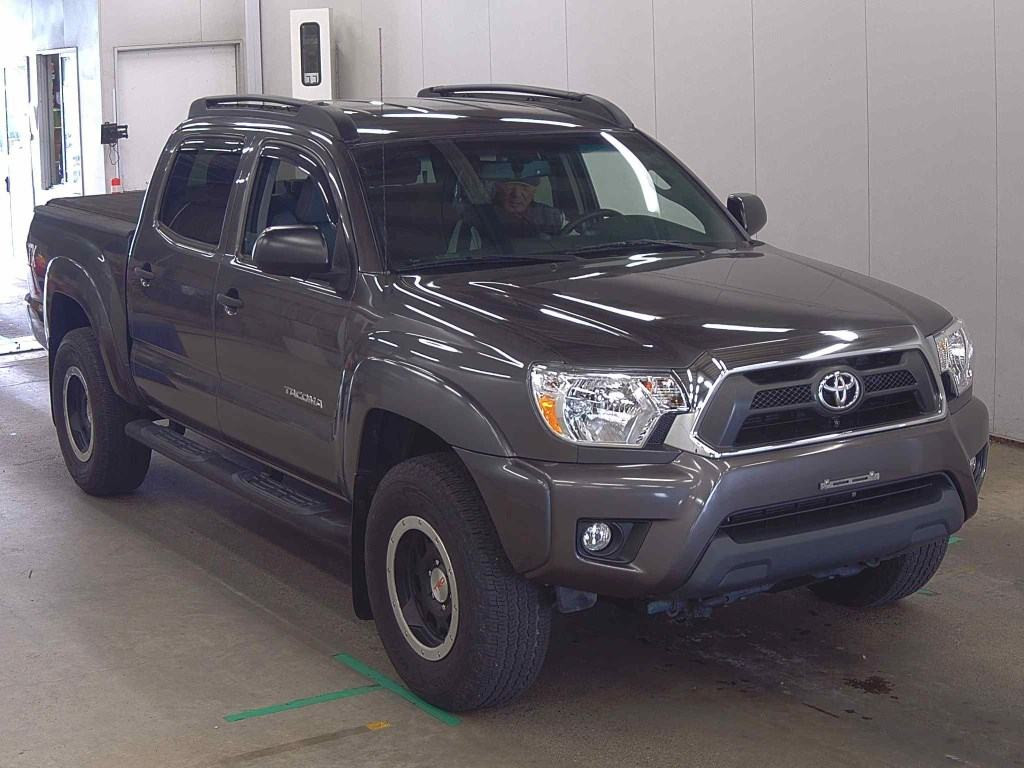 America Toyota Tacoma 2013 z aukcji japońskiej