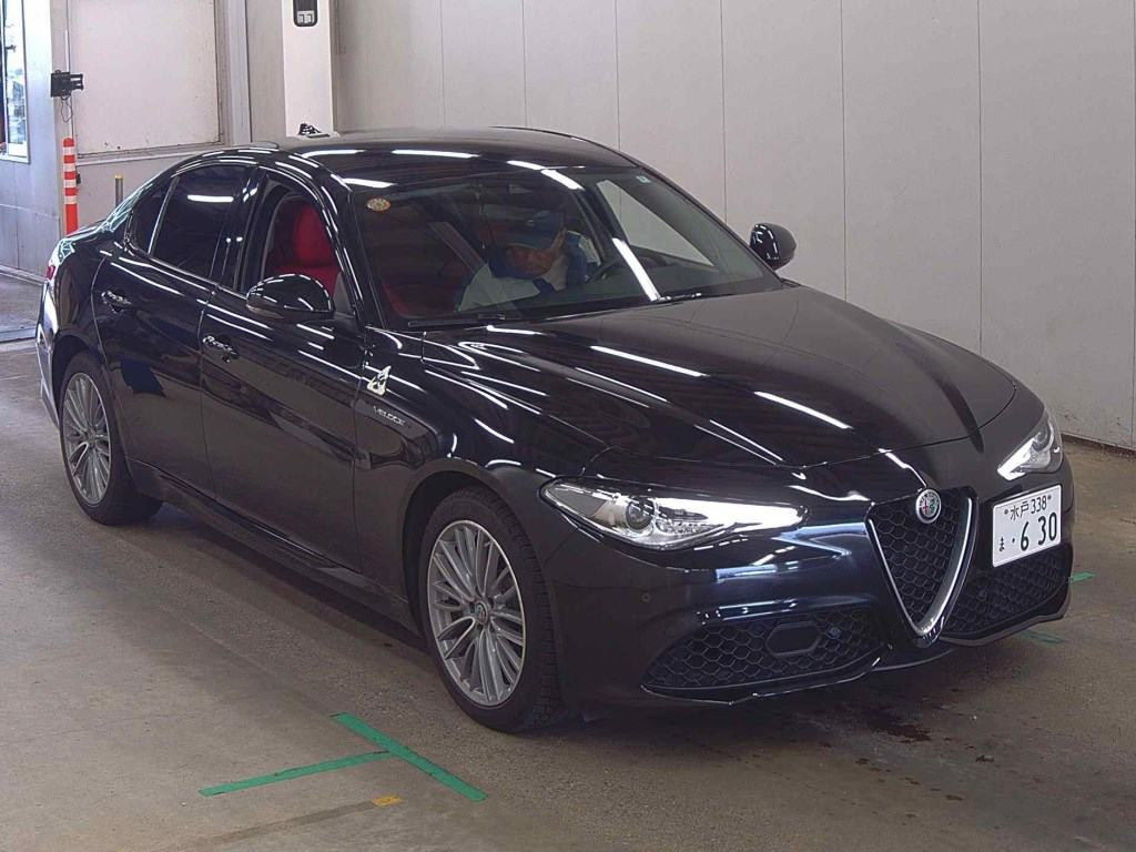 Alfa Romeo Giulia 2018 z aukcji japońskiej