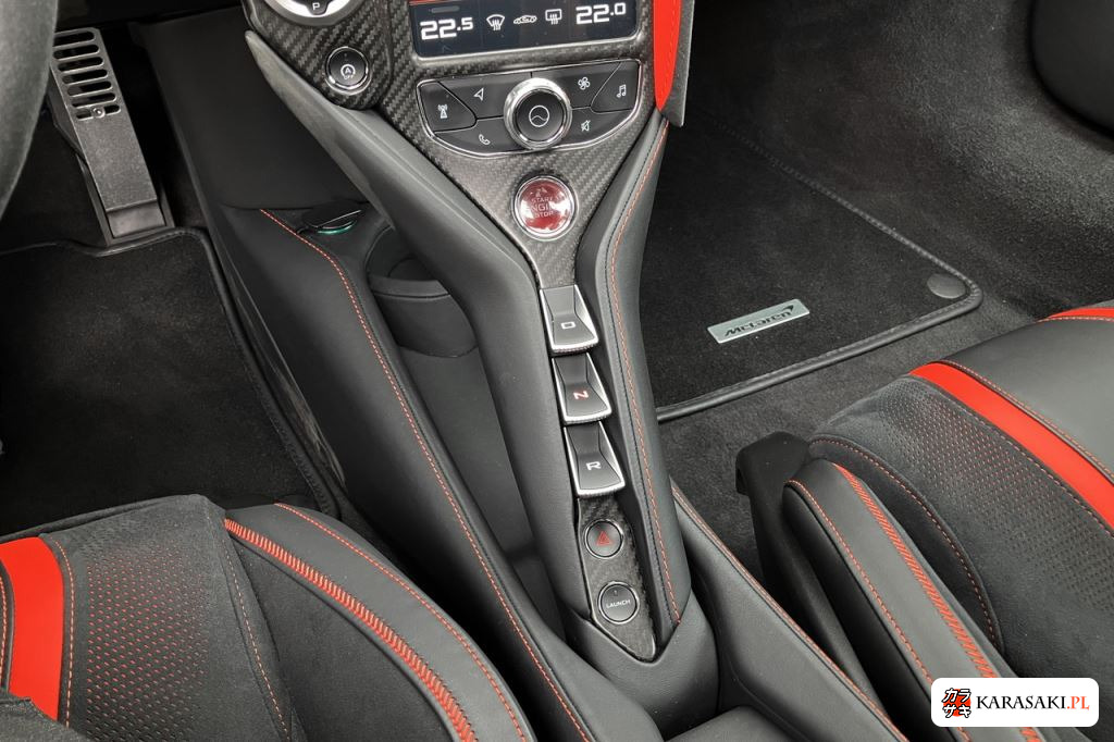 2020 McLaren 720S 11