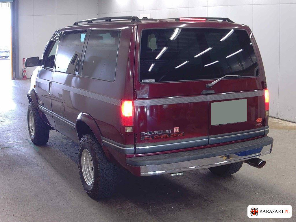 1994 Chevrolet Astro 4WD LT 2