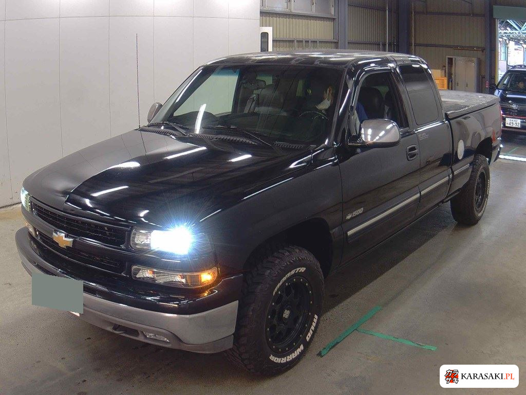 2005 Chevrolet Silverado 4D 4WD 3