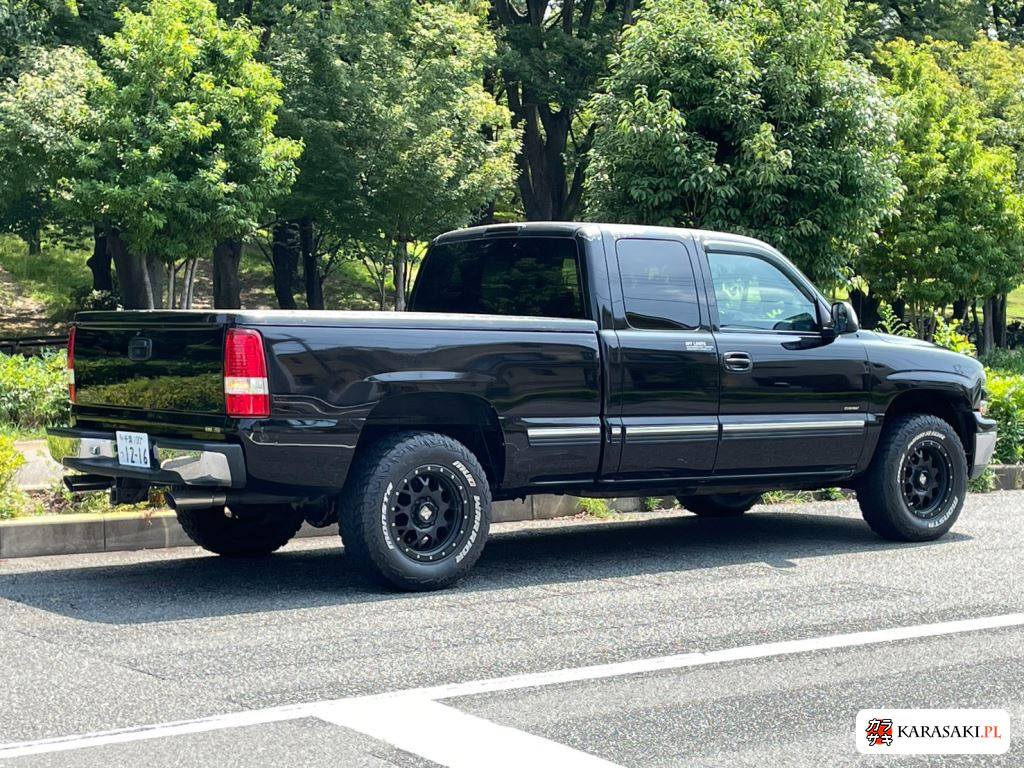 2005 Chevrolet Silverado 4D 4WD 10