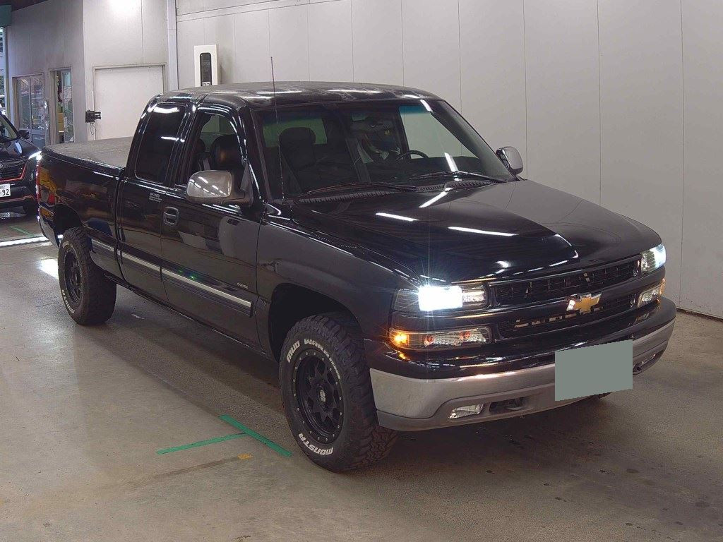 Chevrolet Silverado 2005 z aukcji japońskiej