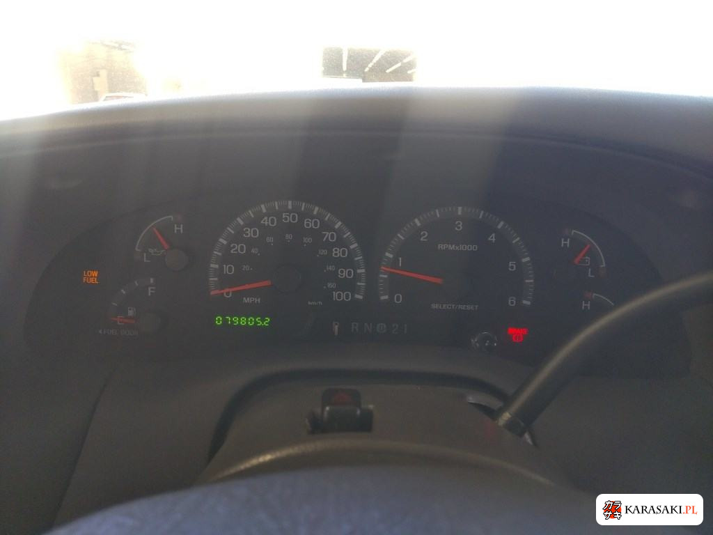 2006 Ford F-150 2D 4WD Base Grade 5