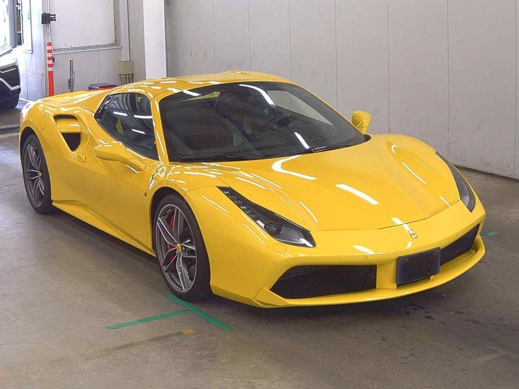 Ferrari 488 Spider 2019 z aukcji japońskiej