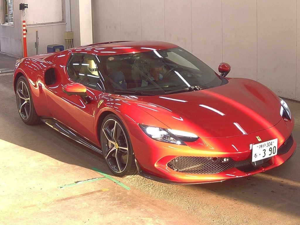 Ferrari 296GTB 2025 z aukcji japońskiej