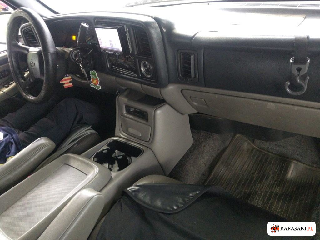 Chevrolet Suburban 2000 z aukcji japońskiej