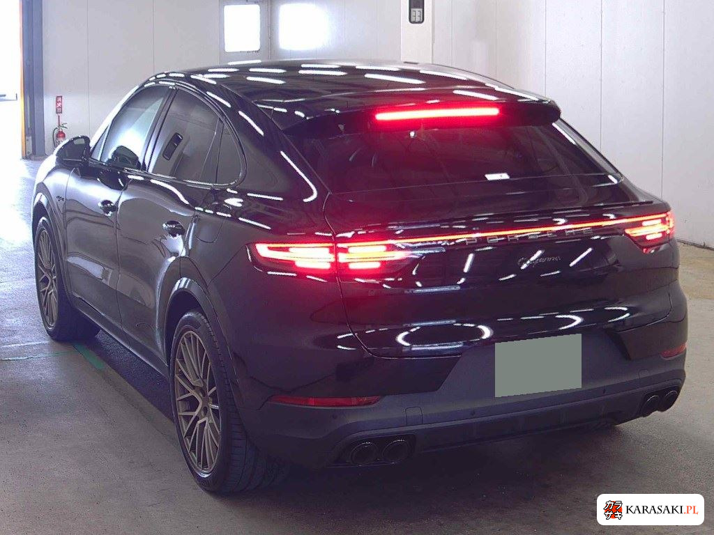 2023 Porsche Cayenne Coupe 4WD E-Hybrid Platinum Edition 2