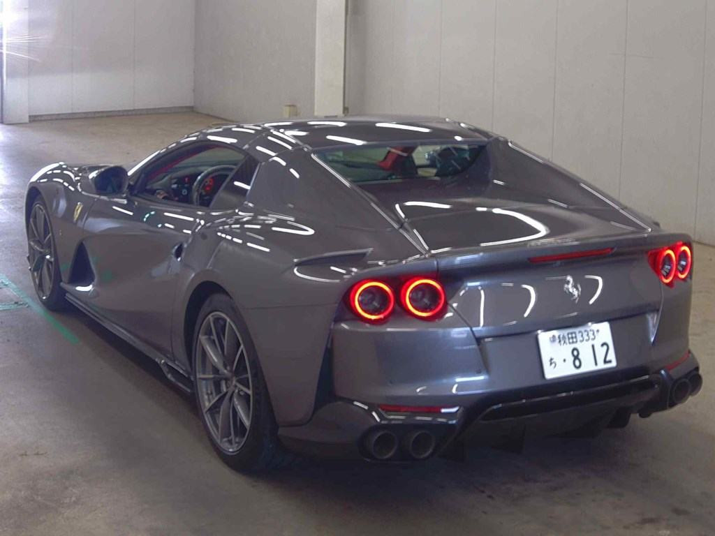 Ferrari 812 GTS 2022 z aukcji japońskiej