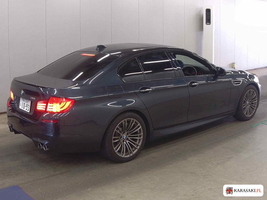 2013 BMW M5 4D 4