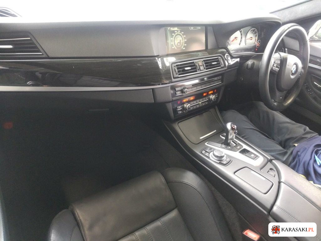 2013 BMW M5 4D 5