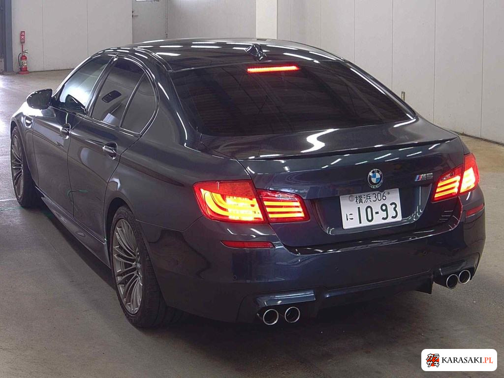 2013 BMW M5 4D 2