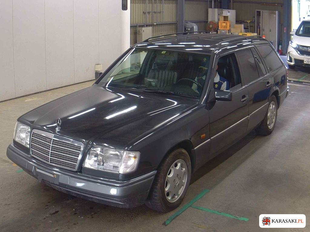 1994 Mercedes-Benz E-Class Stationwagon 3