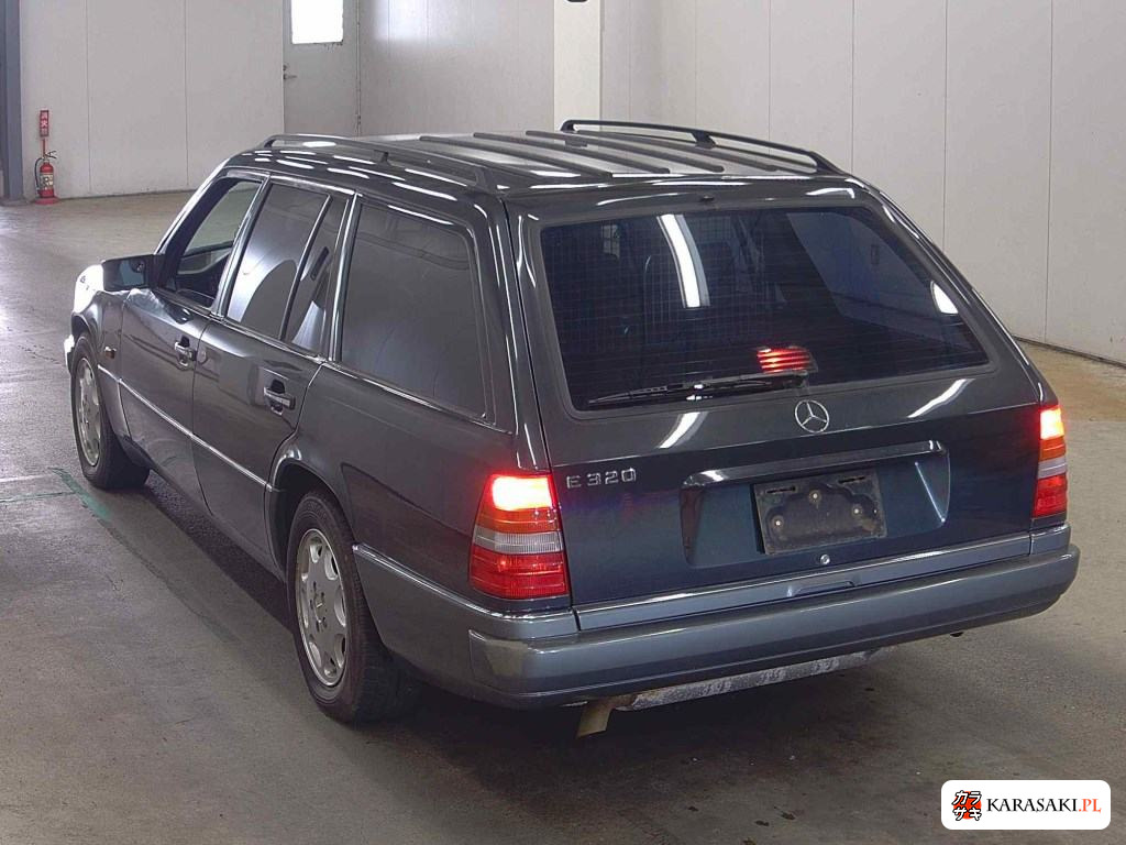 1994 Mercedes-Benz E-Class Stationwagon 2