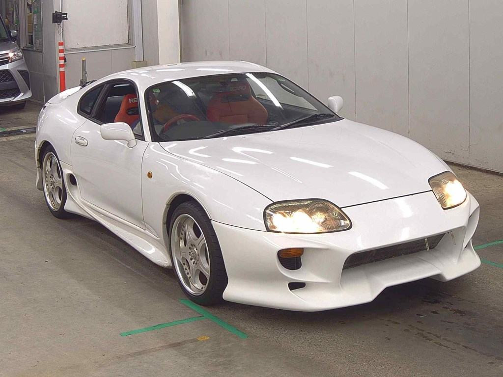 Toyota Supra 1995 z aukcji japońskiej