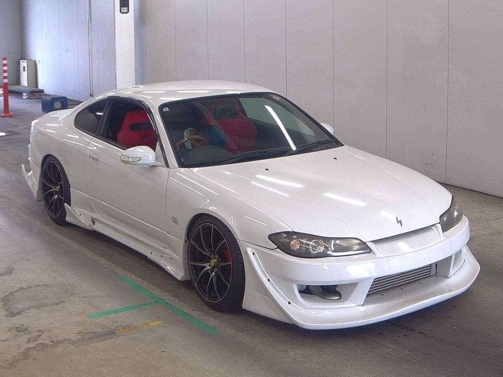 Nissan Silvia 2000 z aukcji japońskiej