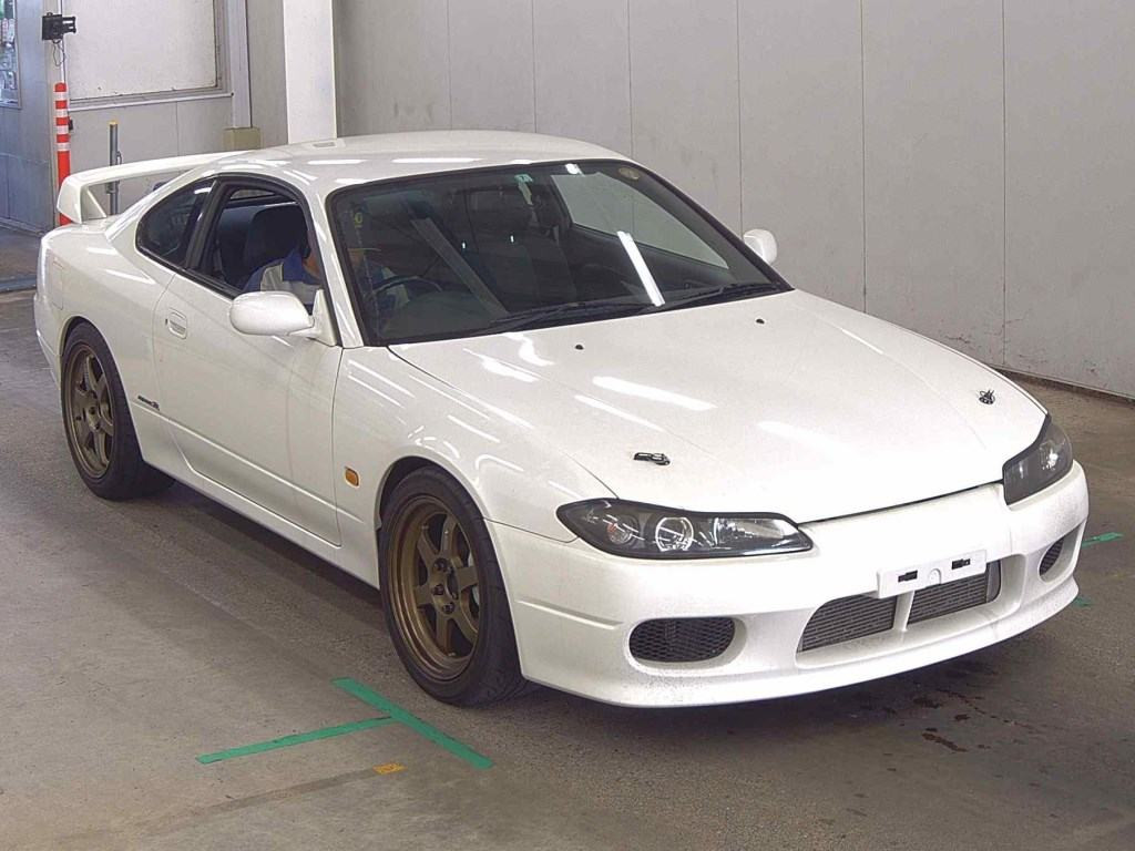 Nissan Silvia 1999 z aukcji japońskiej
