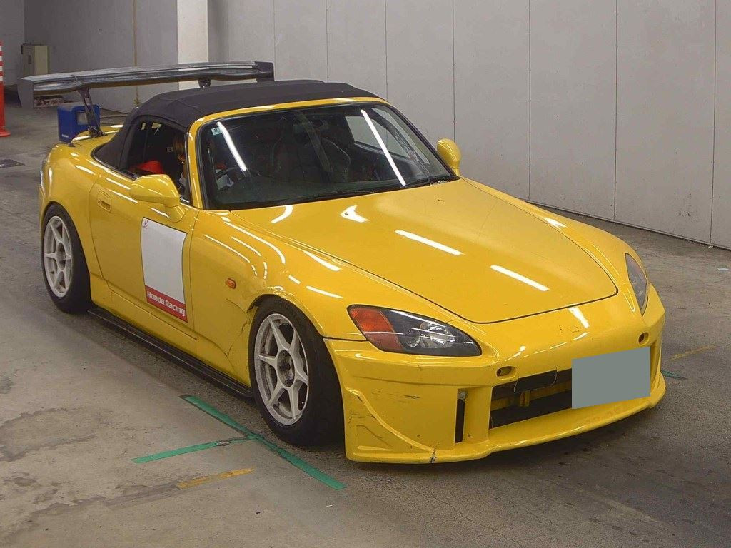 Honda S2000 2001 z aukcji japońskiej