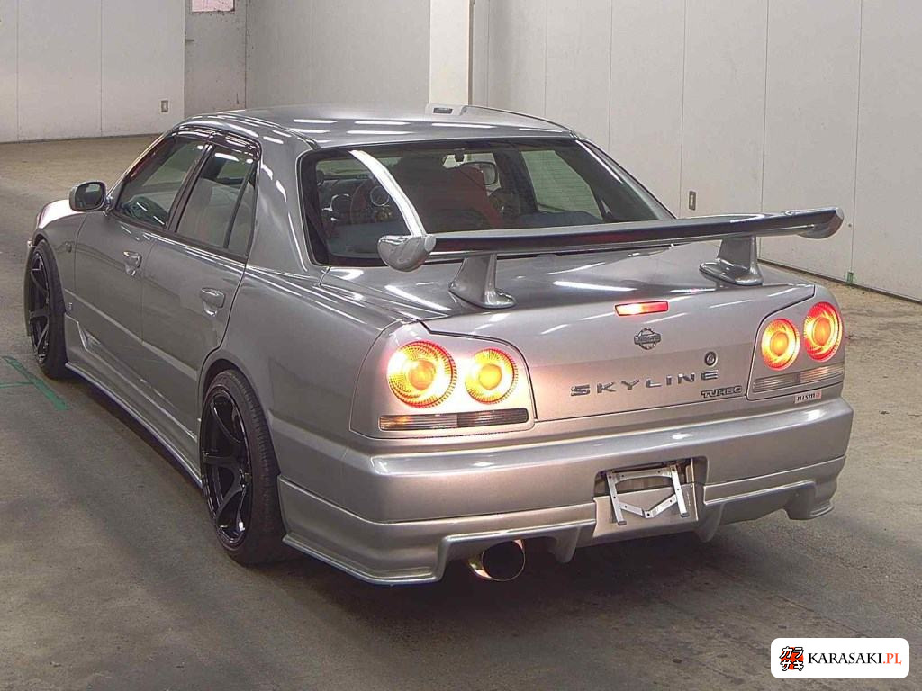 1998 Nissan Skyline 4D 25GT-X Turbo 2
