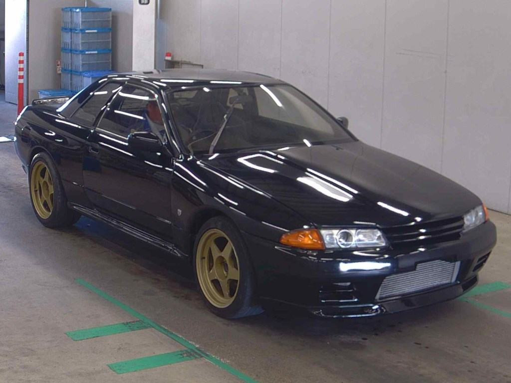 Nissan Skyline 1992 z aukcji japońskiej