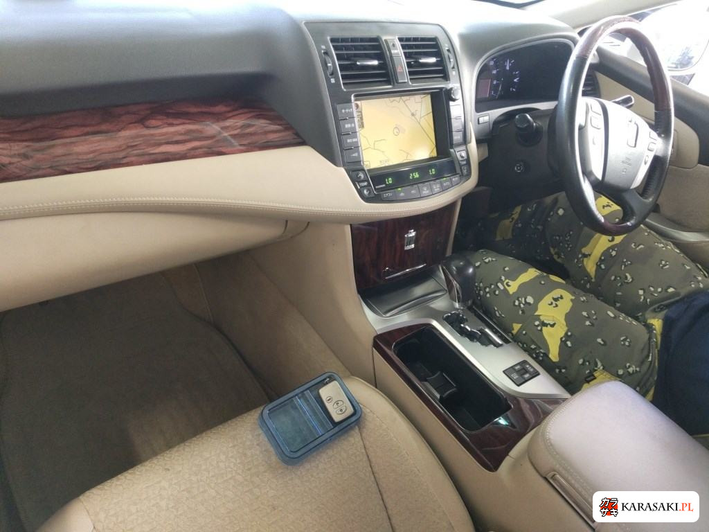 2010 Toyota Crown 4D Royal Saloon 5