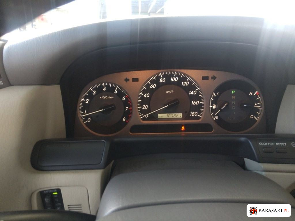 2002 Toyota Crown 4D Royal Saloon Premium 6