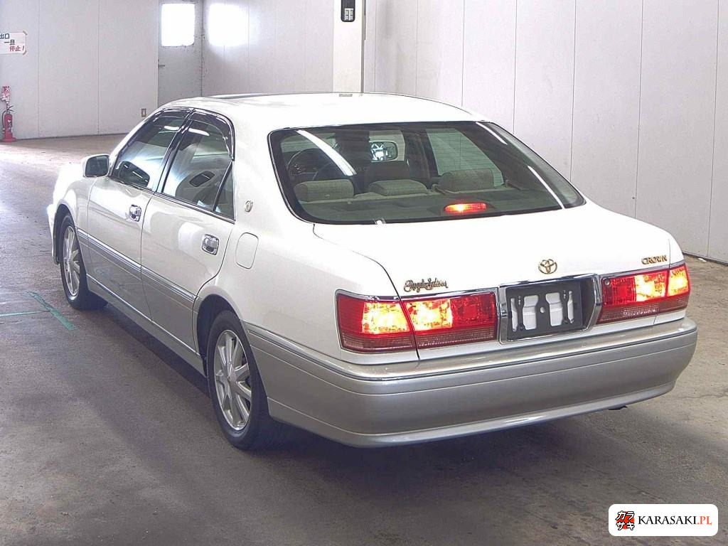 2002 Toyota Crown 4D Royal Saloon Premium 2