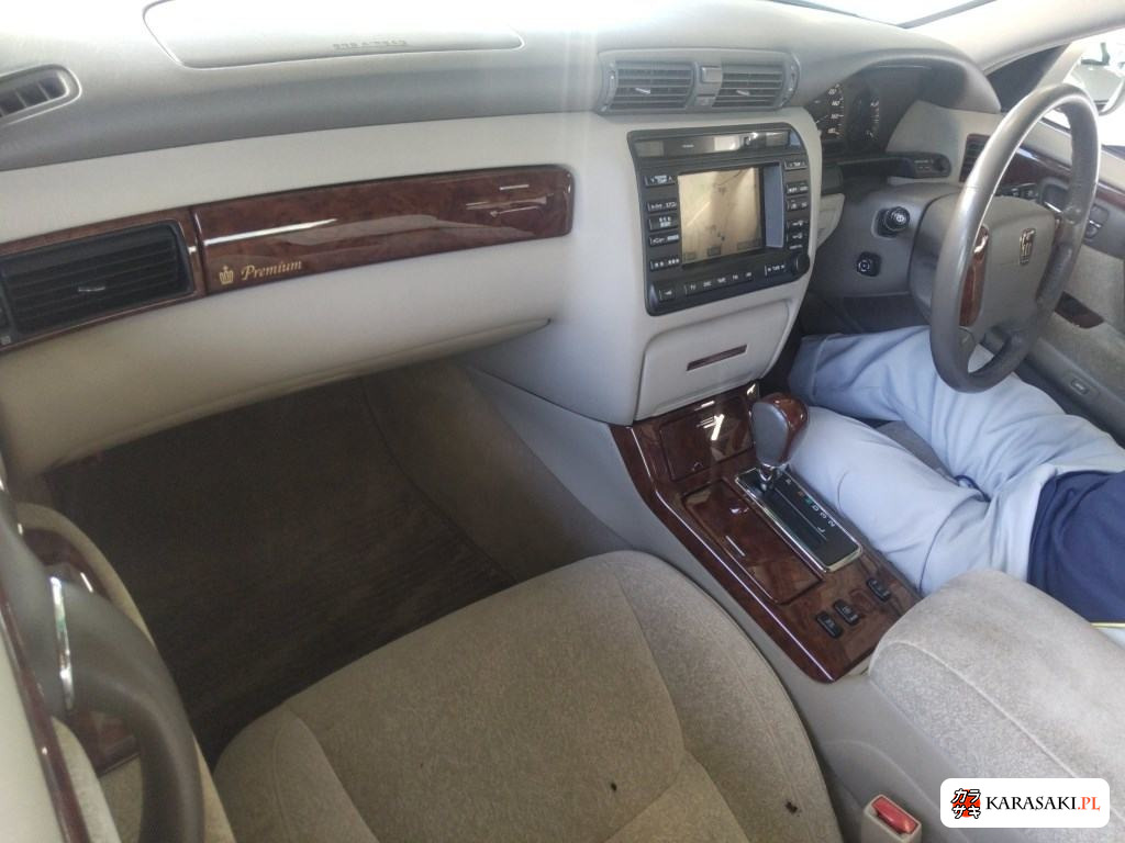 2002 Toyota Crown 4D Royal Saloon Premium 5