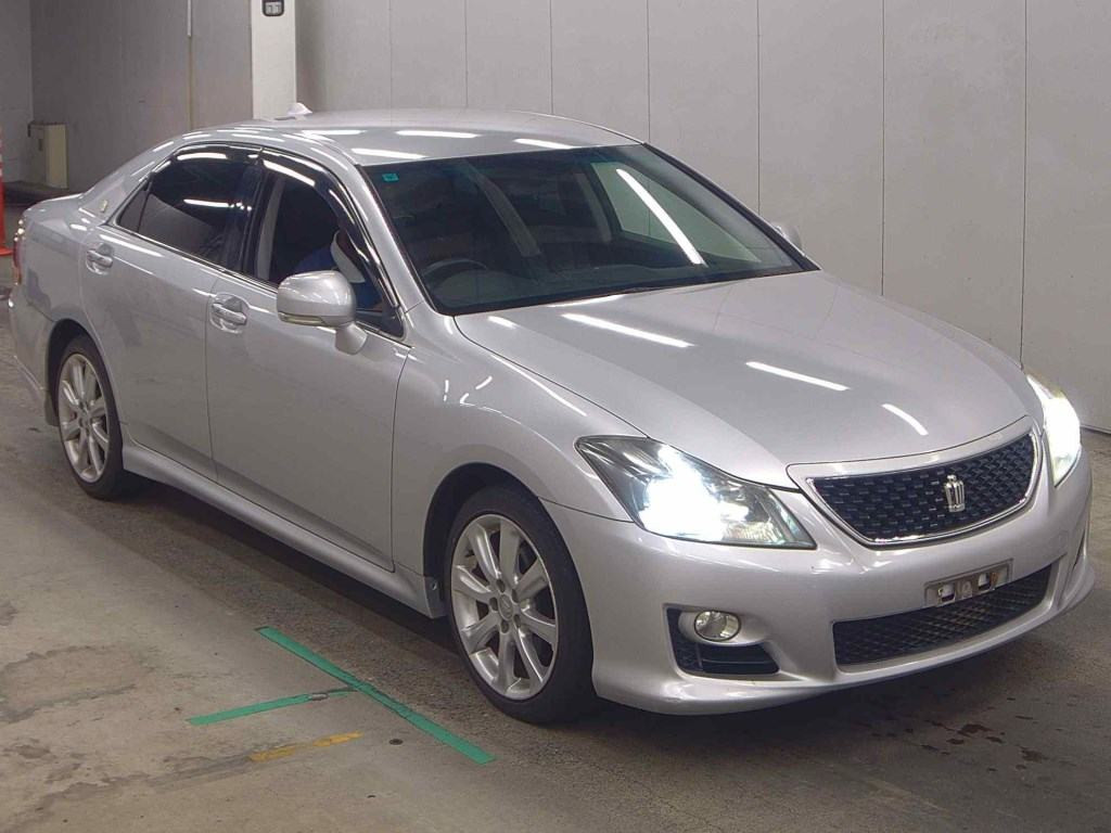 Toyota Crown 2009 z aukcji japońskiej