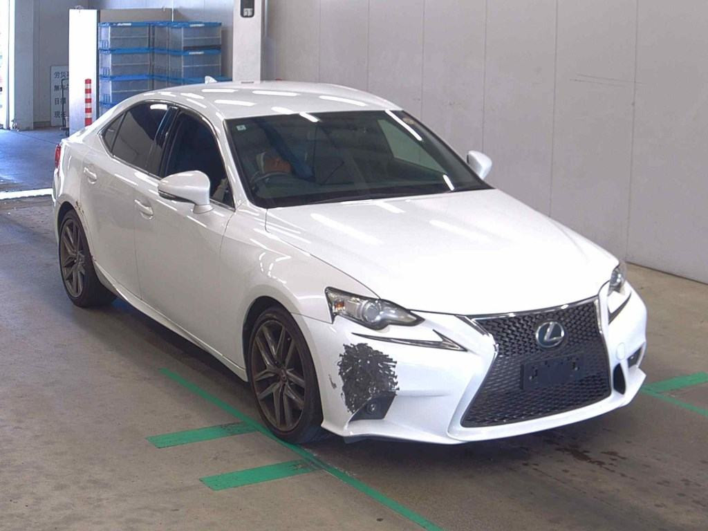 Lexus Is 2015 z aukcji japońskiej