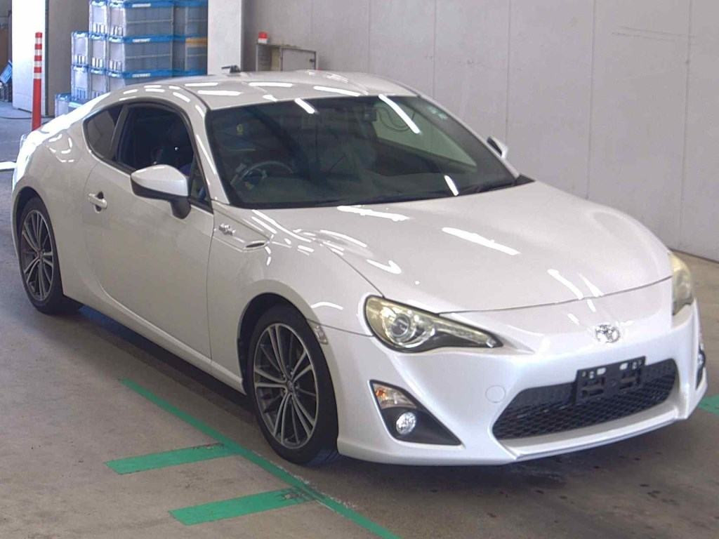 Toyota 86 2012 z aukcji japońskiej