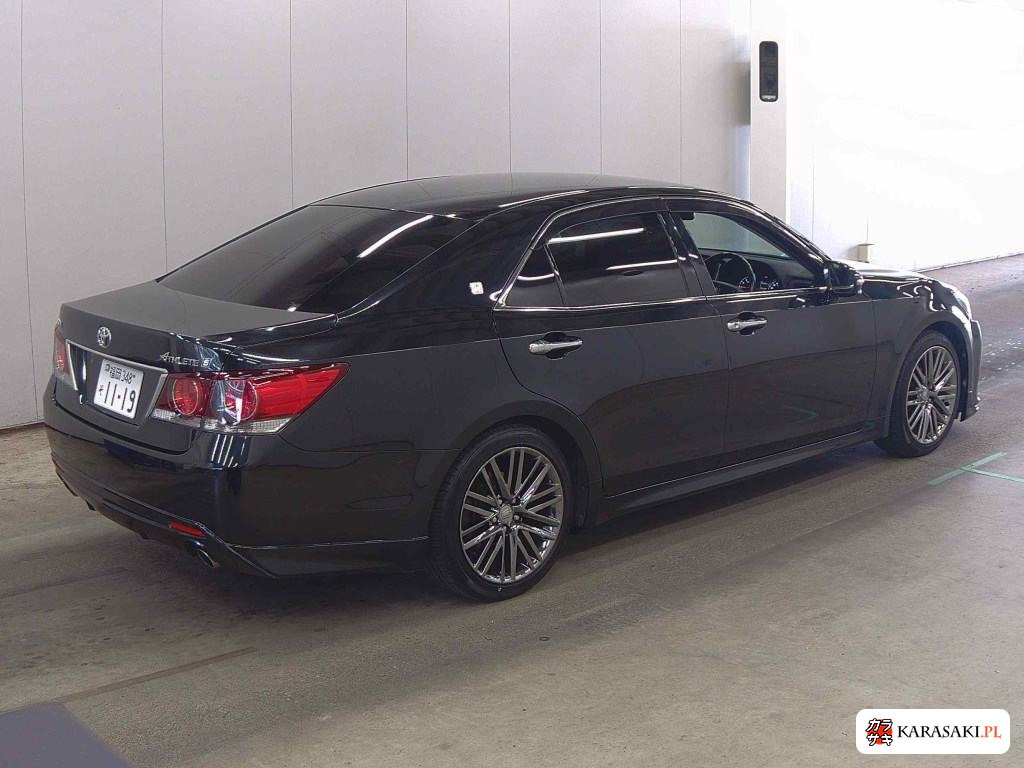 2017 Toyota Crown 4D Athlete S-T J-Frontier 4
