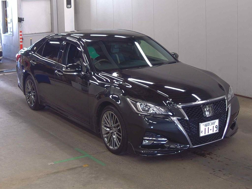 Toyota Crown 2017 z aukcji japońskiej