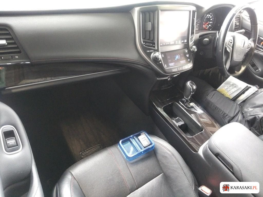 2015 Toyota Crown 4D Athlete S-T 5